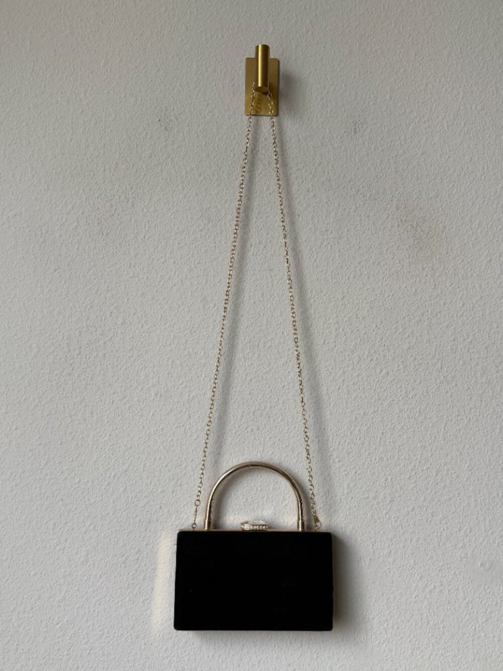House of Harlow 1960 Black Velvet Clutch Crossbody Bag - Picture 6 of 8